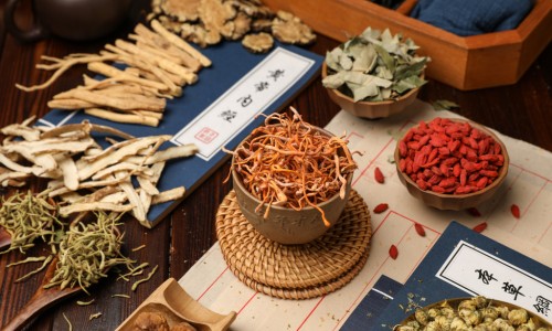 中草药皮肤药膏有哪些牌子-【皮肤软膏中药配方】皮肤科外用中药软膏大全 - 肤皮中药乳膏网